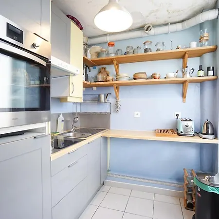 Nice Apt Near Canal St Martin شقة باريس